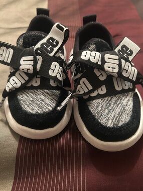 Uggs Kids Black/White Slip-On Shoes
